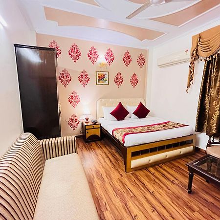 Hotel Paras - Karol Bagh Delhi Экстерьер фото